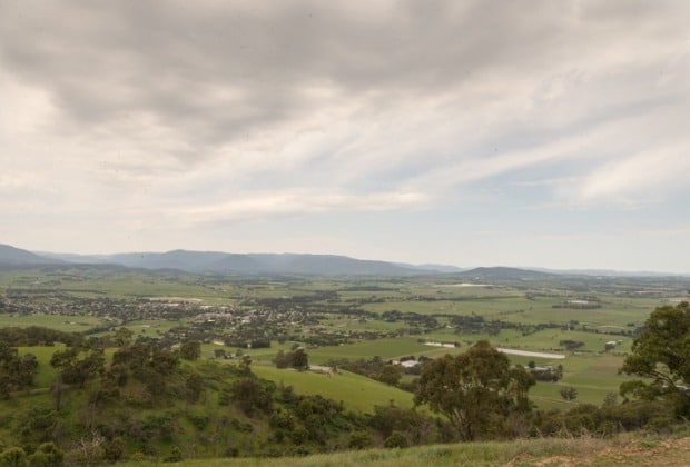 The town of Yarra Glen is offering businesses free solar panels.