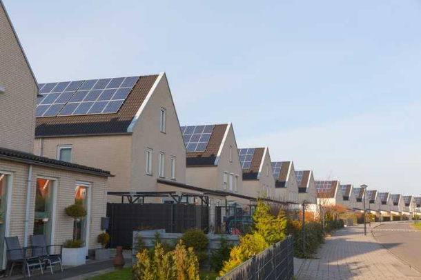 EnergyAustralia offers Victoria time of use solar feed-in tariff, helpful for west facing panels especially.