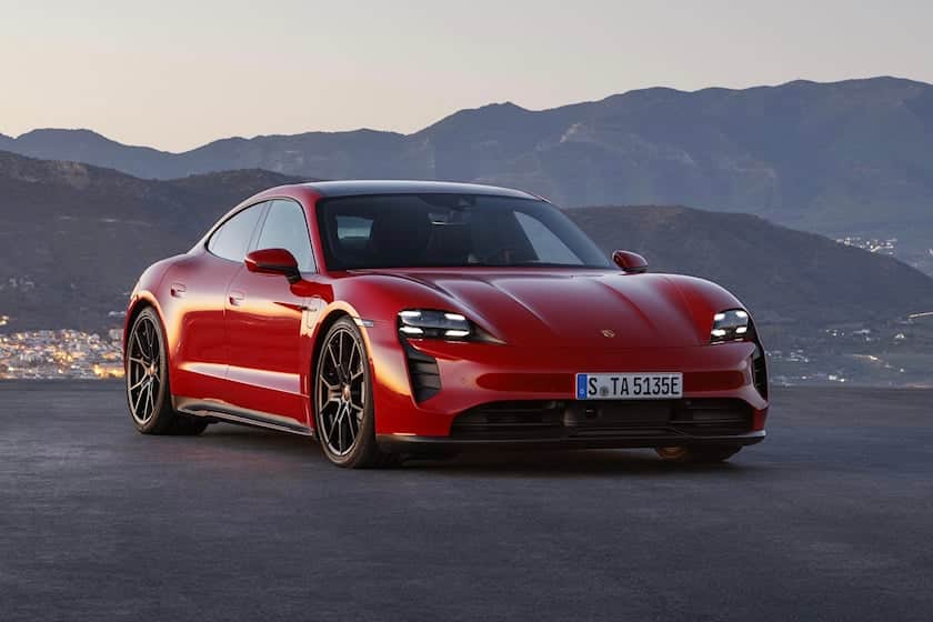 2022-porsche-taycan-ev