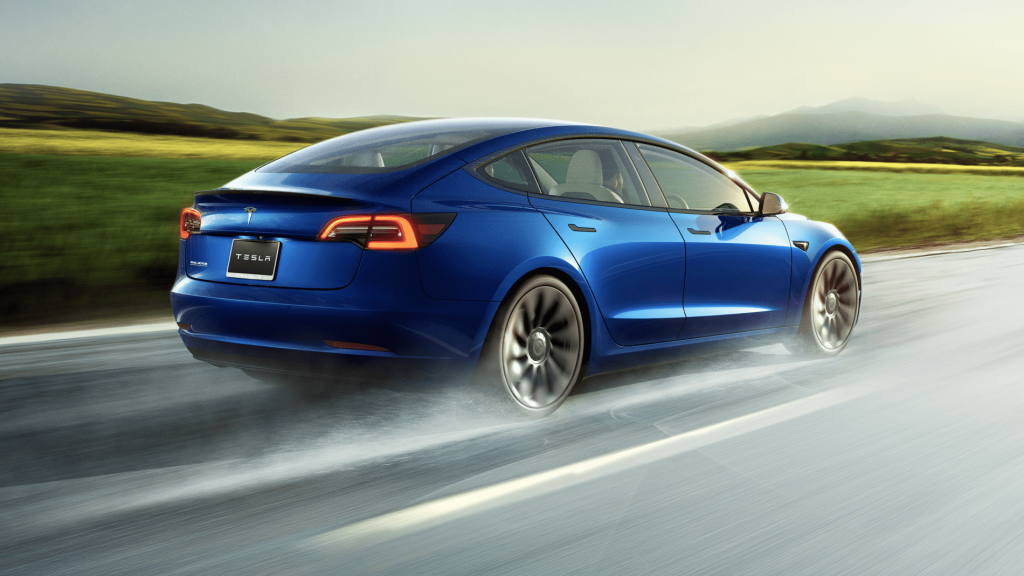 tesla-model-best-ev-2022