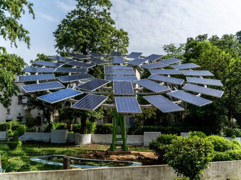 CSIR-CMERI Durgapur - The World's Largest Solar Tree