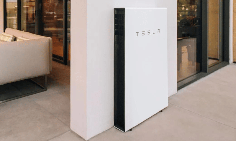 solar panels with tesla battery