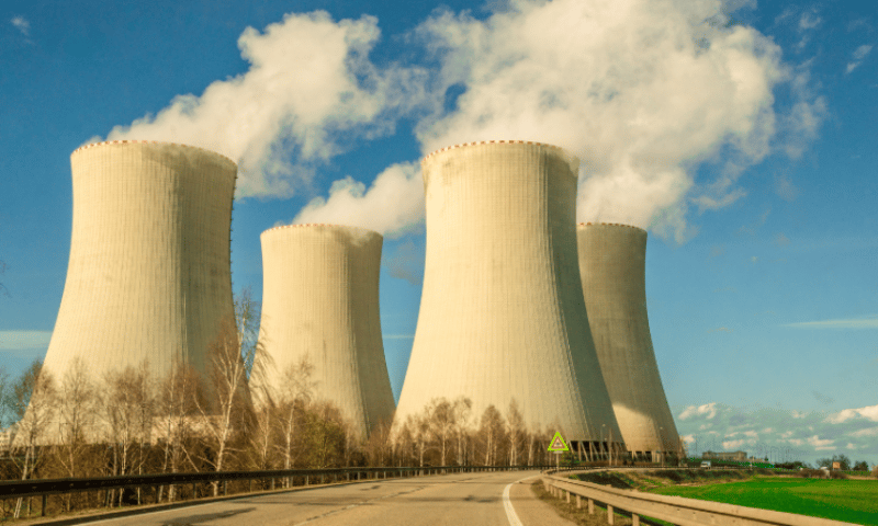 is nuclear energy renewable