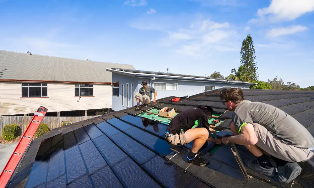 GoodWe Sunshine solar tile UV Power installation