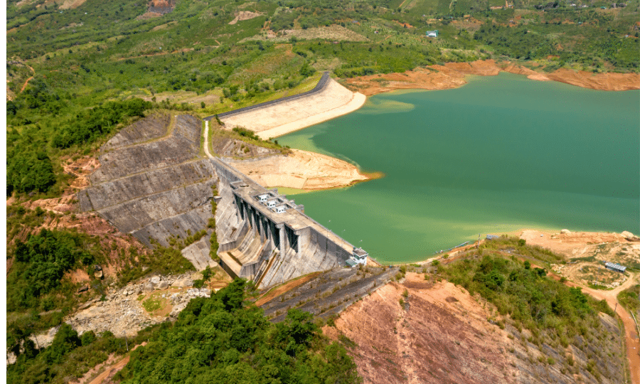 energy storage_farm_dam