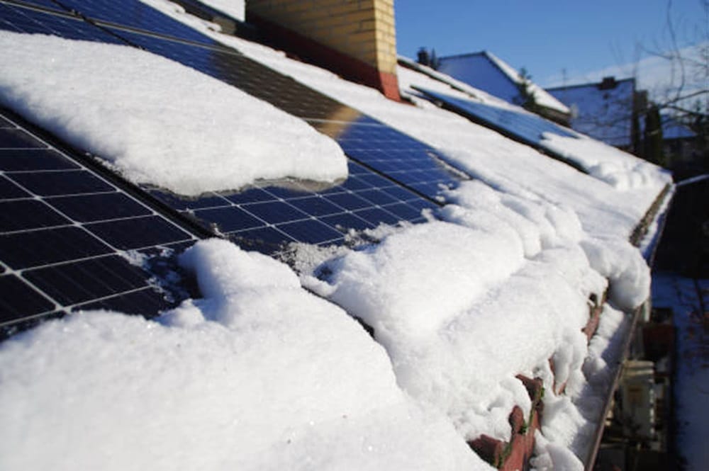 How Do You Automatically Remove Snow From Solar Panels?