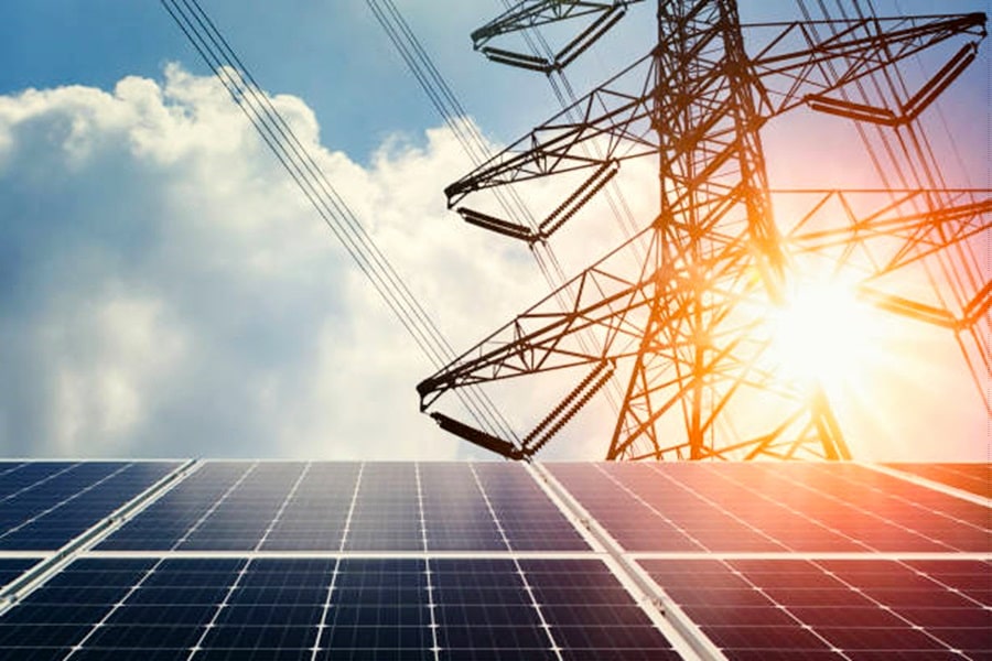 how does solar work