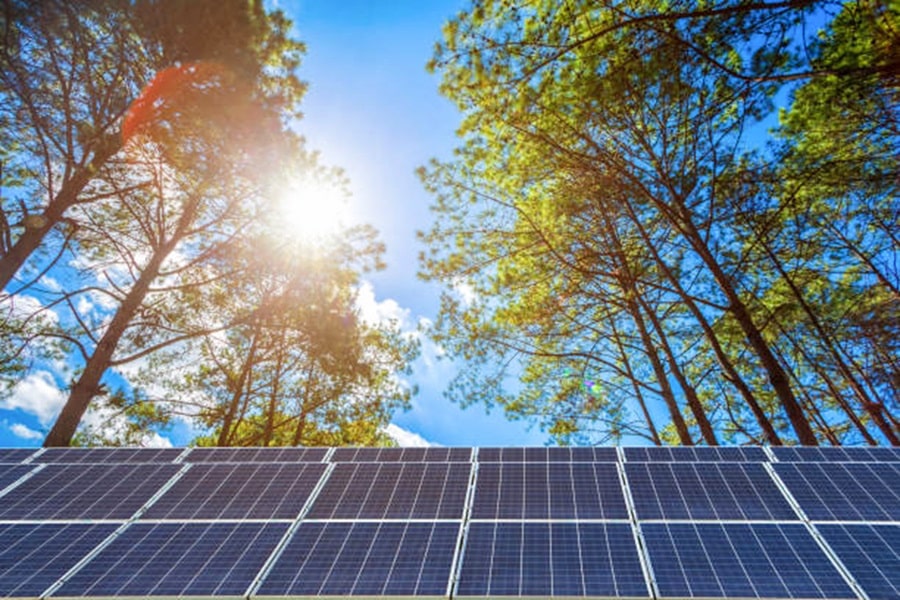 shade tolerant solar panels