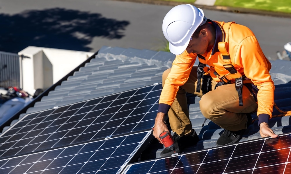 solar panel regulator