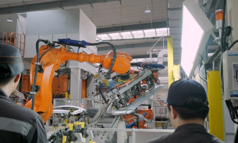 Geely GER 9 Geely on Global Energy Revolution